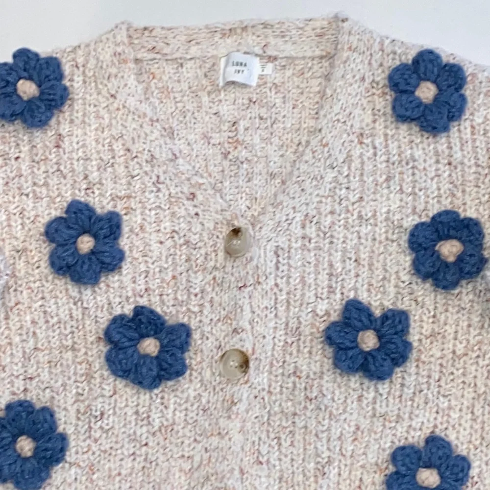 NWT Luna Ivy x Anthropologie Flower Cardigan‎ - Picture 2 of 9
